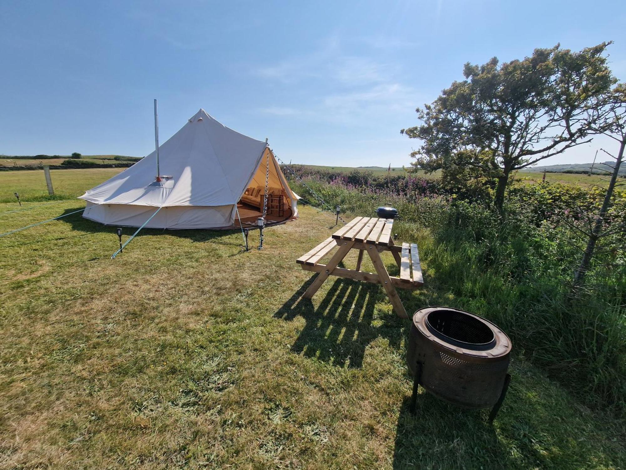 Beautiful 1-Bed Bell Tent In Holyhead Exteriér fotografie